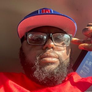 Meet your Posher, Clifford